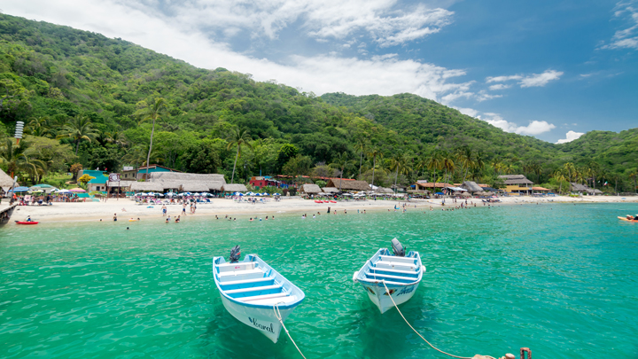 The best way to get to Las Animas beach is through a water taxi or boat