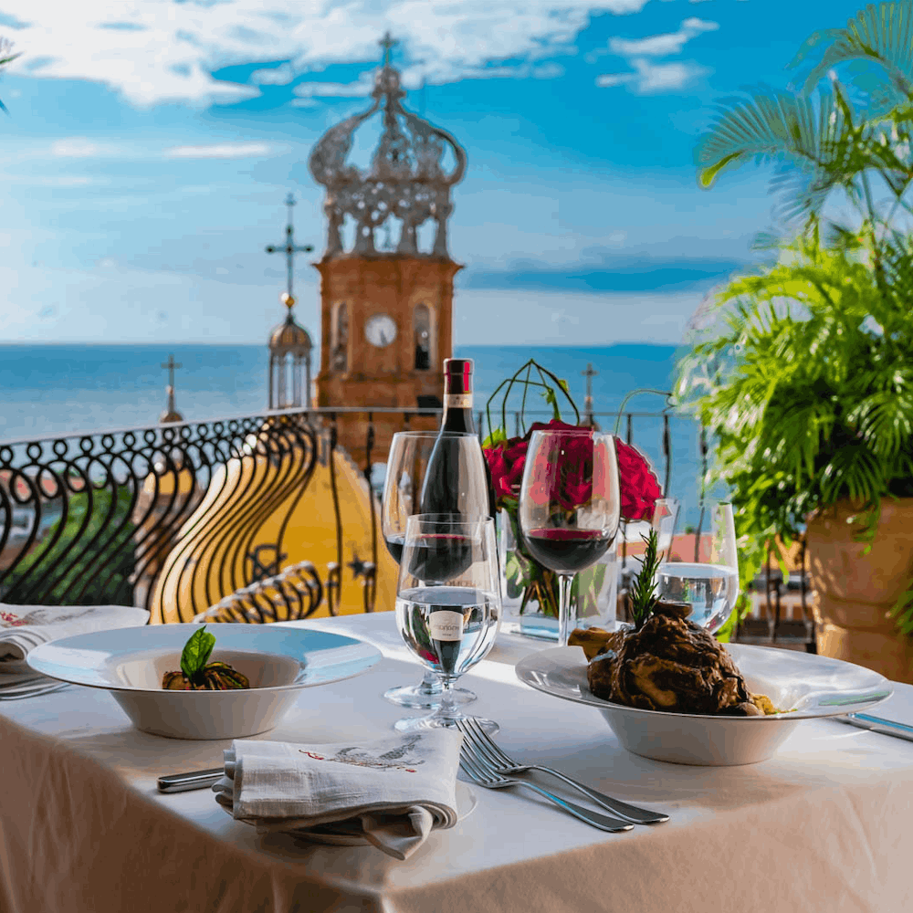 Puerto Vallarta Named Finalist in Condé Nast Traveler Spain’s 2026 Hotel&Mantel Awards
