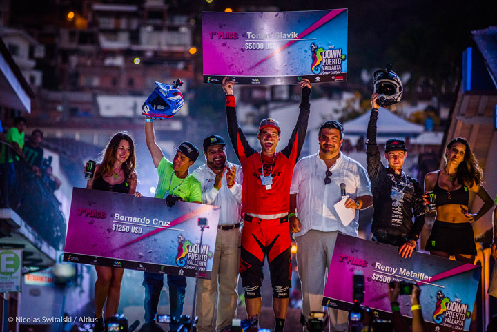 Down in Puerto Vallarta Speed and Style category award ceremony