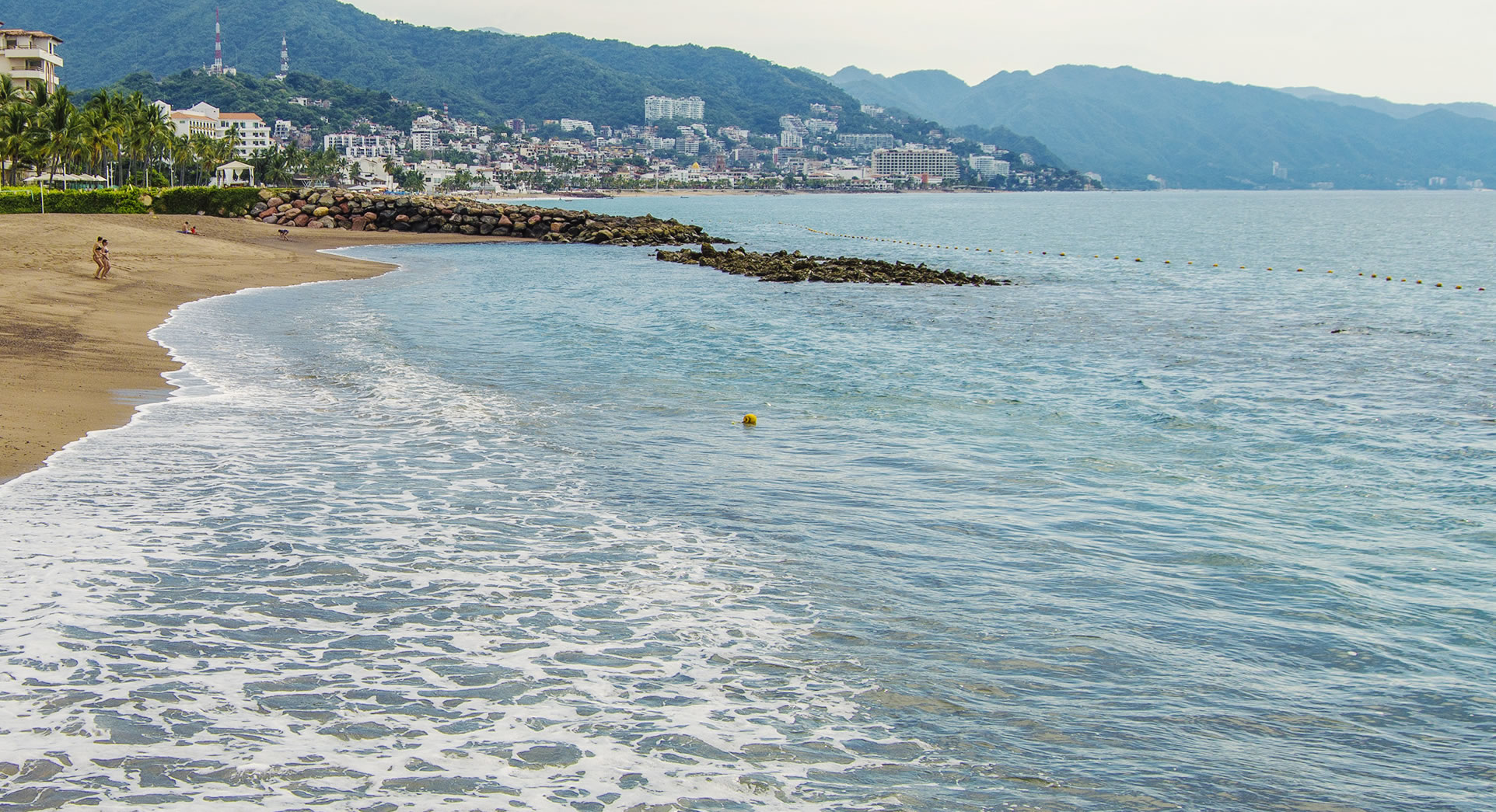 Take a look to Puerto Vallarta’s 8 beaches awarded as Blue Flag.
