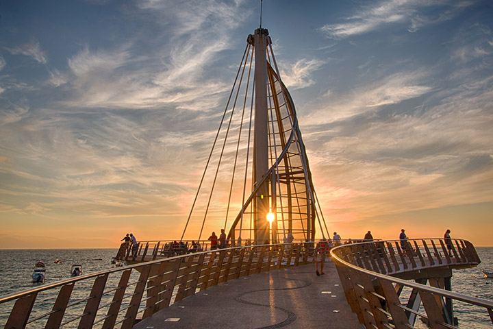 El Muelle Los Muertos es una moderna obra de ingeniería en Puerto Vallarta